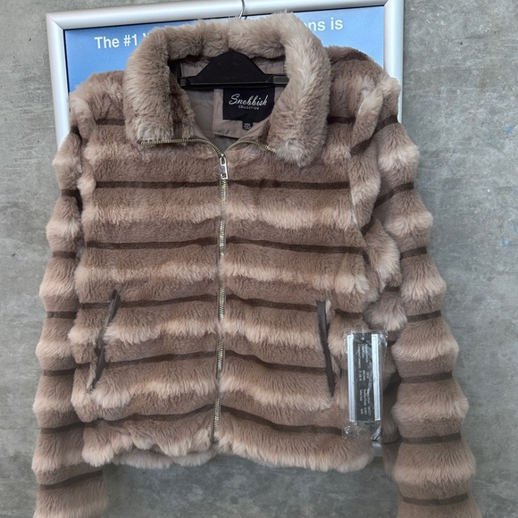 snobbish collection Jackets & Blazers - Women's Striped Teddy Jacket - Brown